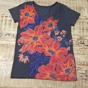 Women's t-shirt size XL